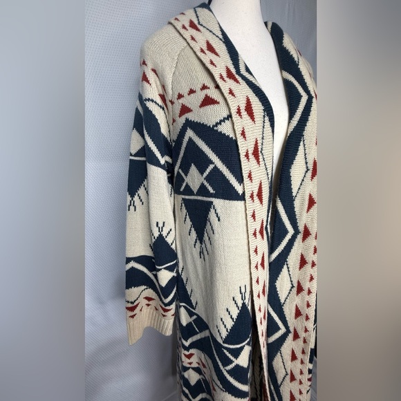 Olivers Navy and Cream Patterned Cardigan - Picture 2 of 6